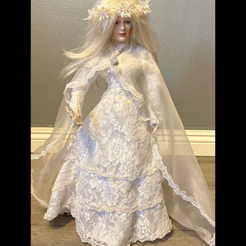 The Snow Queen House of Lloyd